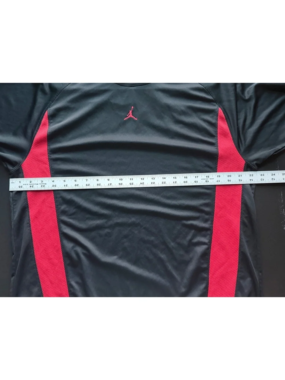 Jordan Training Men's Black and Red Short Sleeve T-Shirt Size Large